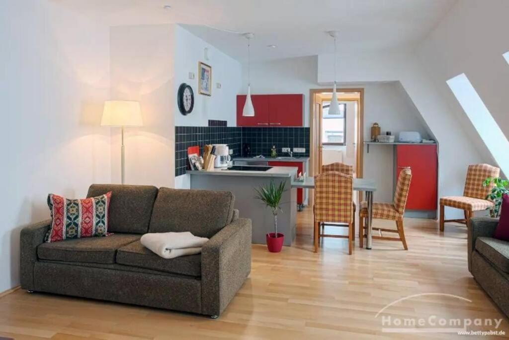 Apartment In Der Strohsackpassage - Zentrum Hbf Oper Leipzig Luaran gambar