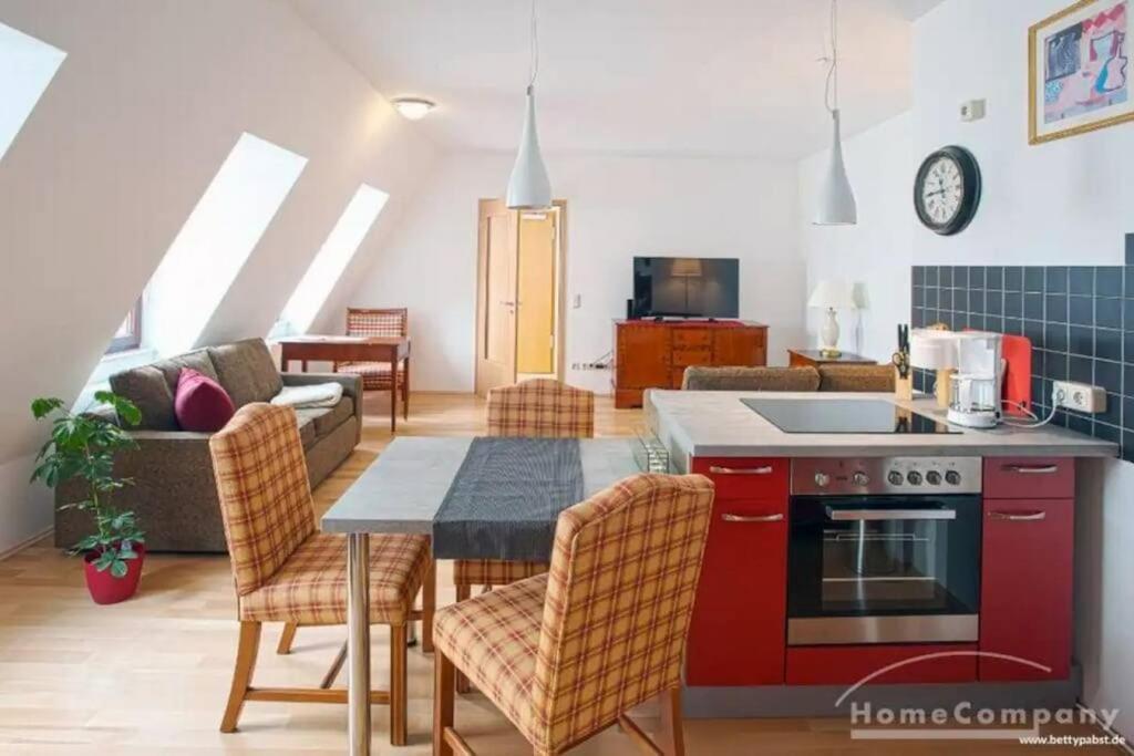 Apartment In Der Strohsackpassage - Zentrum Hbf Oper Leipzig Luaran gambar